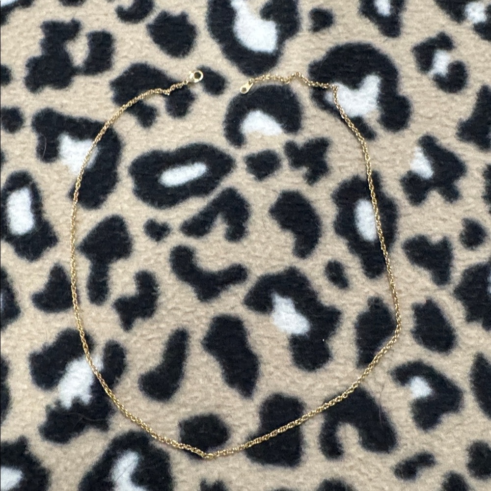 Elegant Gold Chain Necklace